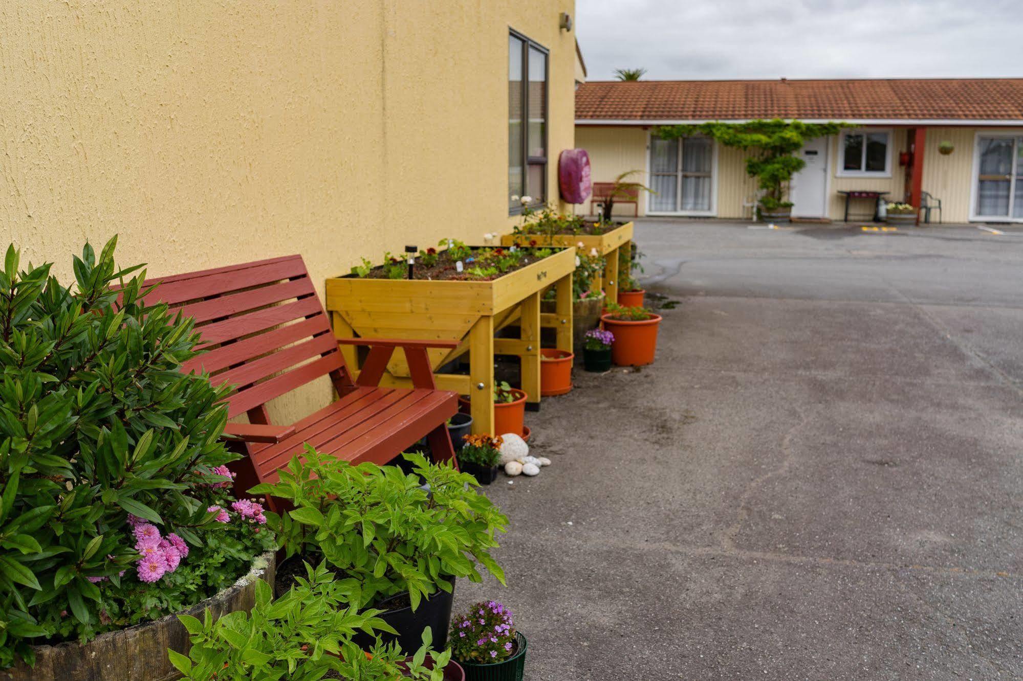 Ascot Motor Lodge Westport Exterior photo